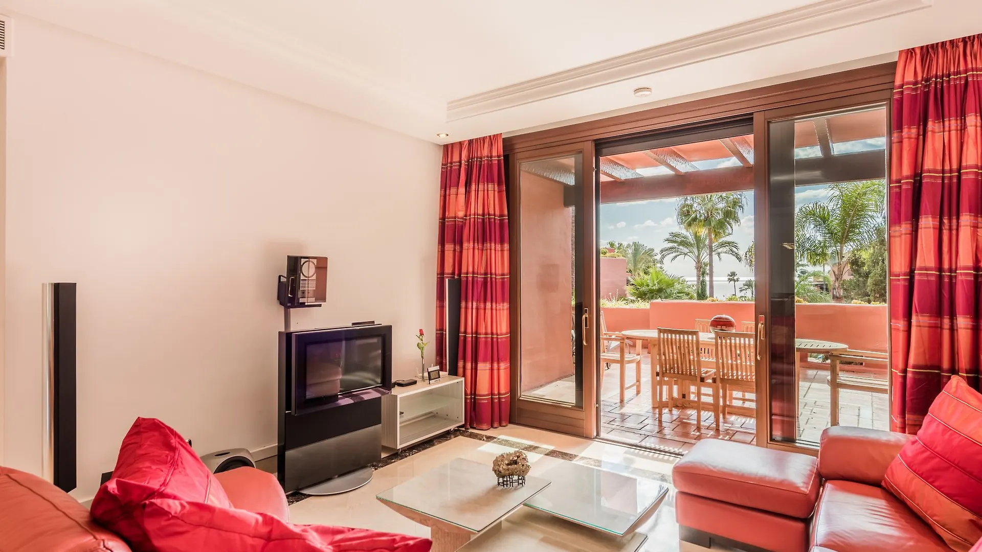 Apartments Torre Bermeja إِستيبونا